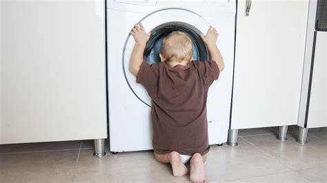 This Mom S Viral Warning About Front Load Washing Machines Deserves
