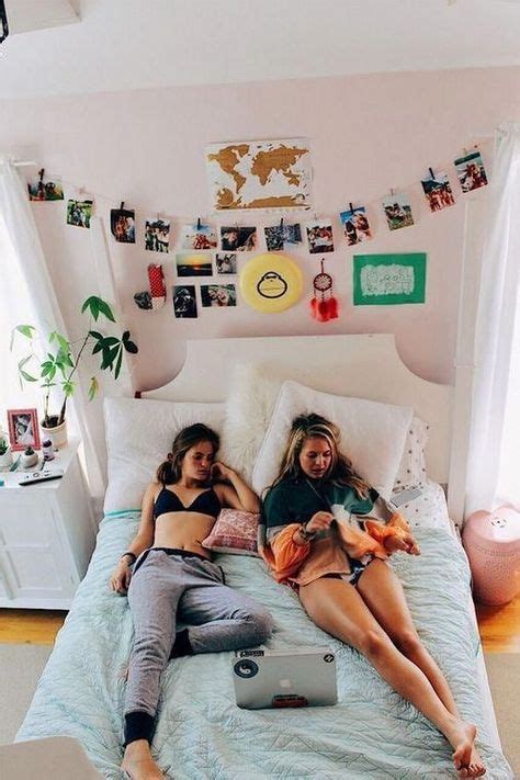 Pin By Camryn On Bff Pretty Dorm Room Cool Dorm Rooms Cute Dorm Rooms