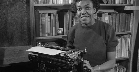 Gwendolyn Brooks With Typewriter Black Women Authors Pictures Black