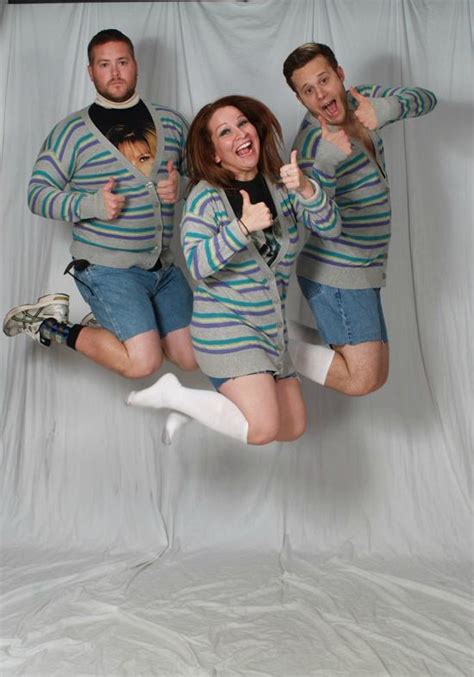 20 Funny And Awkward Group Photos Pleated Jeans