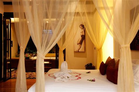 18 Best Romantic Bedroom Ideas For Wedding Night Images On