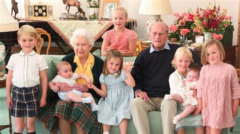 prince philip royal family releases kates photo  queen  duke   great