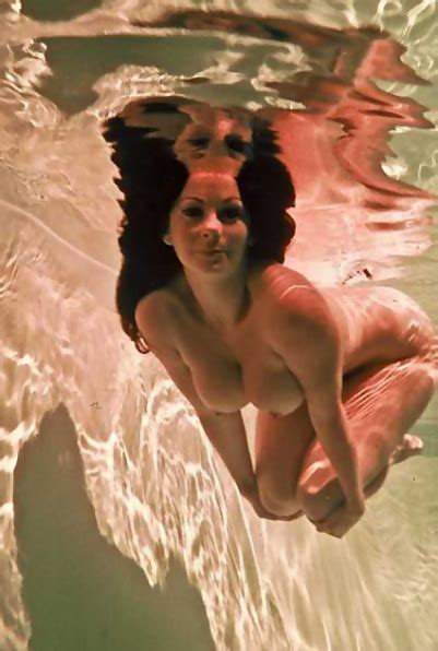 Underwater Erotic Pics 31 Pic Of 78