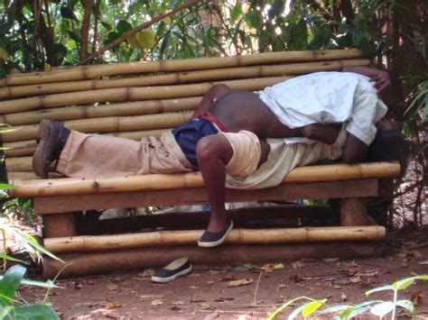 naija wink muliro garden kenya where different couples were caught making out on one bench