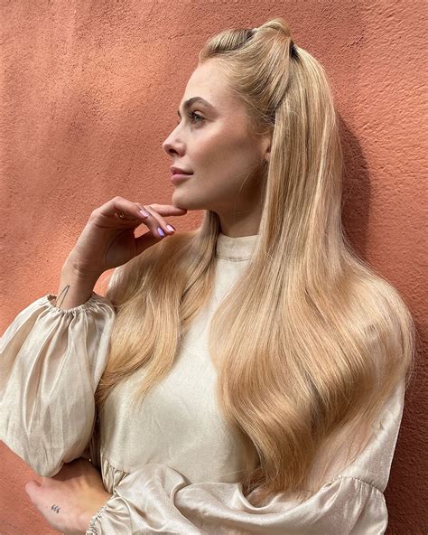 Nikita Hair Strawberry Blonde Inspirasjon Og Trend