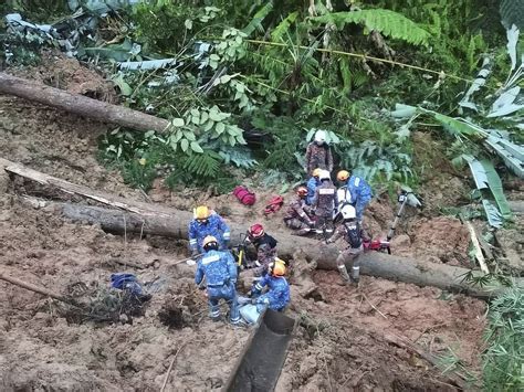 Death Toll From Malaysia Campsite Landslide Rises To 21 Flipboard
