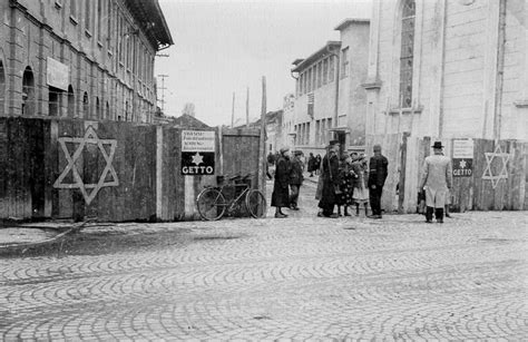 photo archive ghettos   holocaust