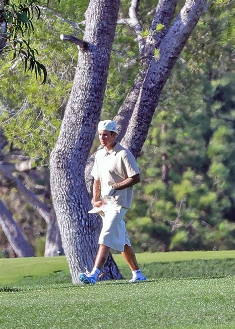 Justin Bieber Photographed With His Pants Down His Knees At The La Golf
