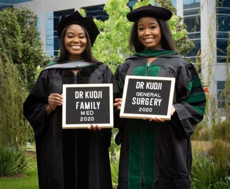 mum and daughter graduate medical school on same day and get placed in