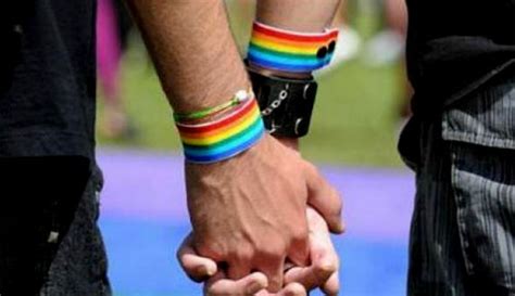 Agreden A Una Pareja Gay En Madrid Al Grito De “fuera De Aquí