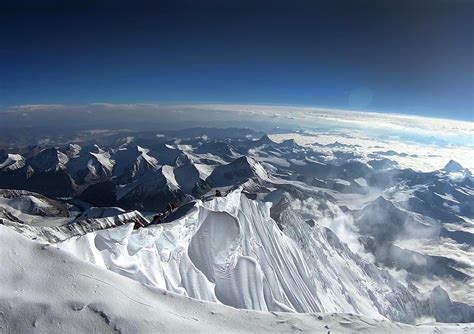 request  high  mt everest       earths curvature