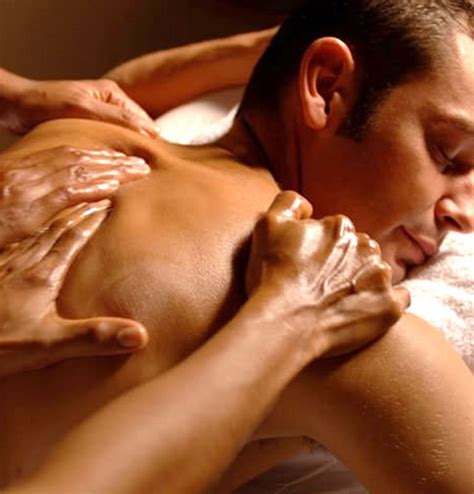 four hands package massage kiss bangkok massage erotic