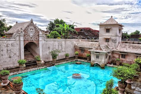 destinasi wisata solo homecare