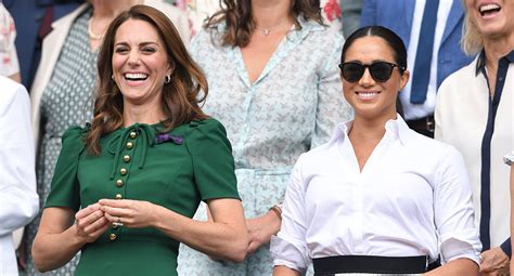 meghan markle posed with a kate middleton magazine cover