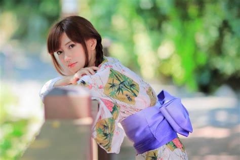 Ragazza Giapponese Hd Wallpaper Bellezza Costume Primavera Taglio Hime