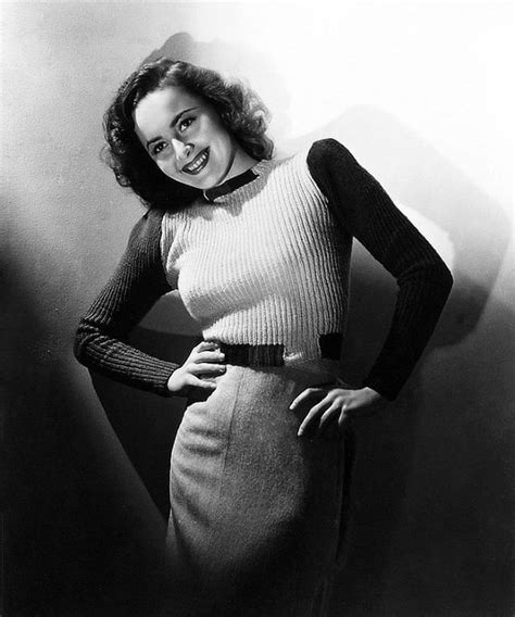 48 Glamorous Photos Of Olivia De Havilland In The 1930s ~ Vintage Everyday