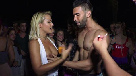 naked reporter jenny scordamaglia films her most outrageous antics yet at spanish music festival