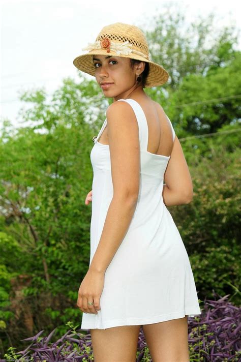 Pin By Jagan Rajesh On Ambar Beauty Graduation Dress White Dress