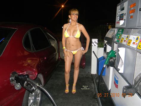 nude wife nina pumping gas in a bikini may 2010 voyeur web