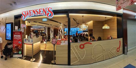 swensens clementi diner upset  unsatisfactory service apologises
