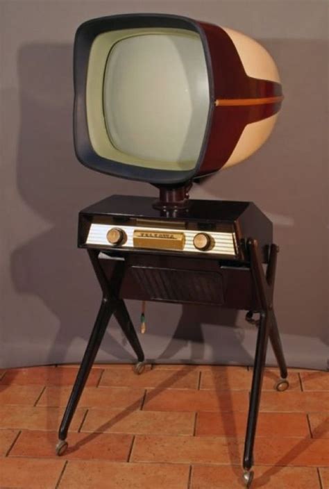 A Gallery Of 20 Photos Of Philco Predicta Tv Sets The