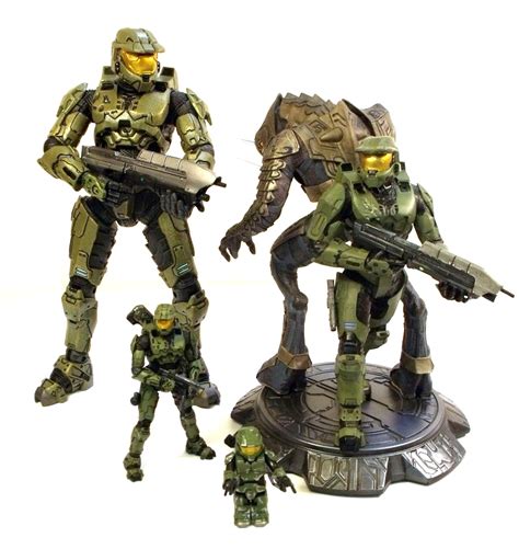 Review Weta S Halo Master Chief And Arbiter Statue