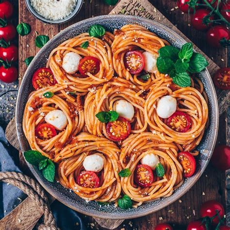 italian foods  boost  mood    love life