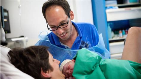 should dads be in the delivery room we look at the pros and cons