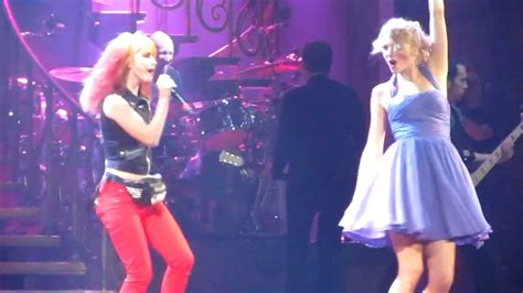 Taylor Swift And Hayley Williams Thats What You Get Live