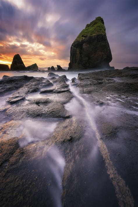 sunrise  papuma tanjung papuma beach jember east java flickr