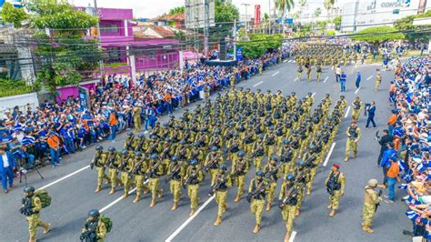 imagenes asi viven los salvadorenos el desfile de la independencia