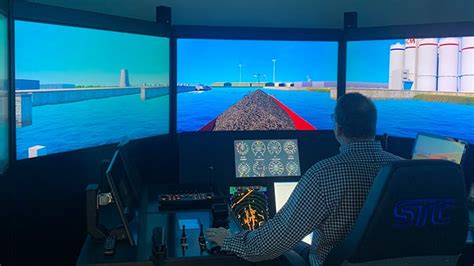 cbr en opleiders nemen voortouw  simulatorexamens binnenvaart zeepost