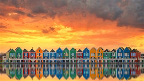 row  modern colorful houses   town  houten   netherlands windows spotlight images