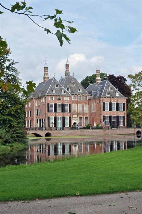 voorschoten zuid holland castle schloss chateau kasteel duivenvoorde nederland