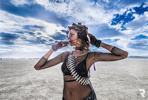 our favorite models show us how to make burning man chic galore