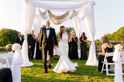 How To Find The Right Wedding Photographer Jstyle