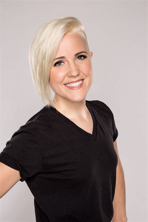 Hannah Hart ‘i Love To Make Connections With People And Find Solutions’