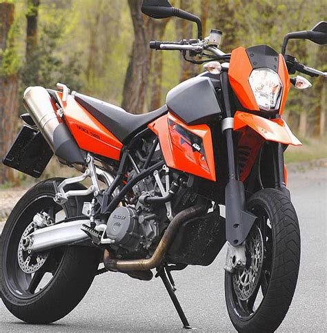 motorcycle custom modification review  specs ktm  smc