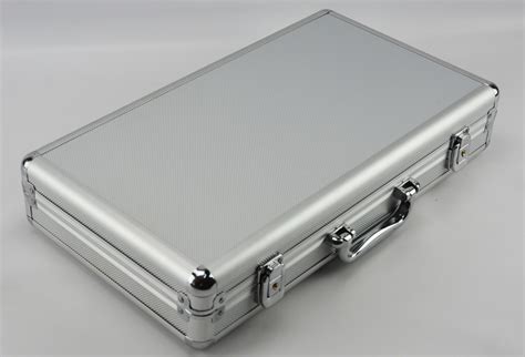 portable aluminum carrying case   corner  light weigh tools