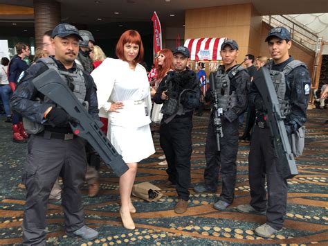 Claire Dearing And Acu Jurassic World Cosplay Mundo