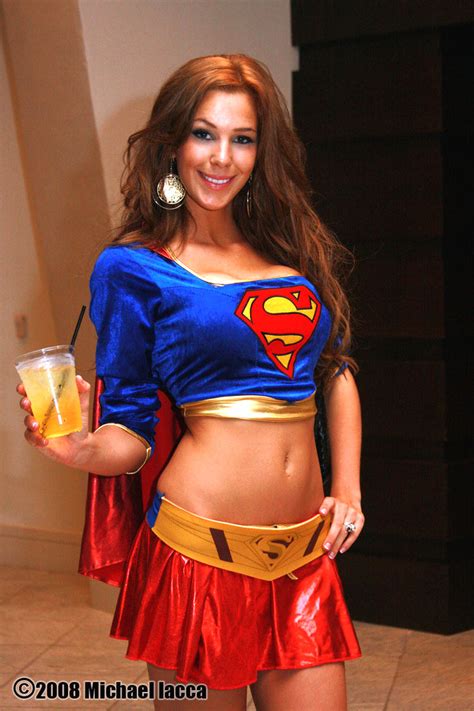 Cosplay Hot Women In Supergirl Costumes