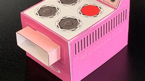 The Untold Truth Of The Easy Bake Oven