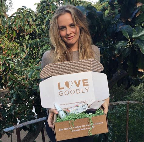 7 female vegan celebrities who have adopted a plant based