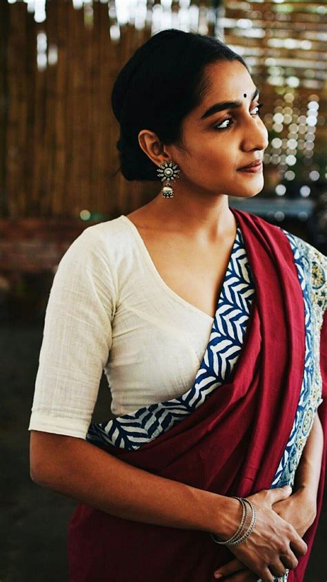 pin by abhipsa choudhury on etᕼᑎiᑕ ᔕᗩᖇeeᔕ cotton saree blouse