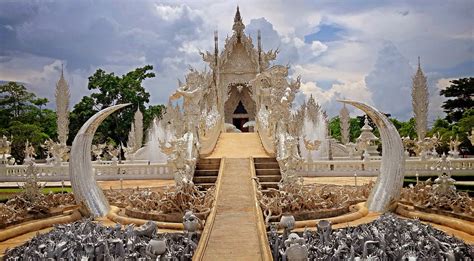 insiders guide  wat rong khun  white temple  thailand imp world