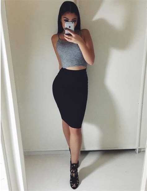 Pin By July De López On Ideas Selfies High Waisted Skirt Skirt Set
