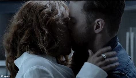 justin timberlake stars with elvis s granddaughter riley keough in tko video daily mail online
