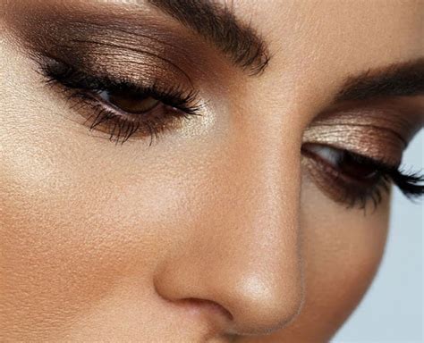 Get That Brown Smokey Eye Effect Using The Right Brown