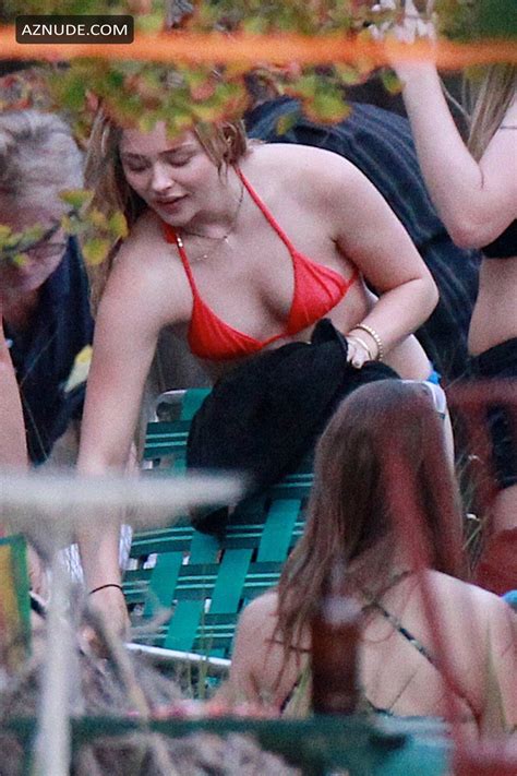 Chloe Grace Moretz In A Bikini On The Set Of Neighbors 2