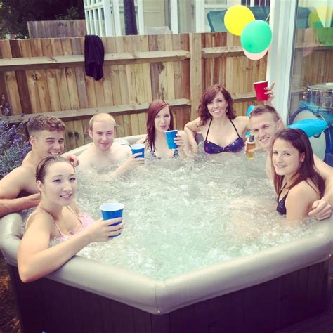 Party Hot Tubs For Hire In Sussex Hot Tub Hire East Sussex